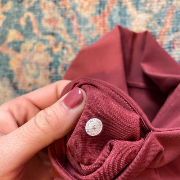 Lululemon HR 25” wundertrain leggings - Picture 3 of 3